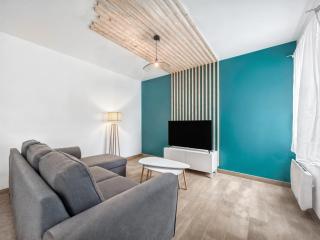 Jardin Privé et Déco Moderne à Vichy - 0