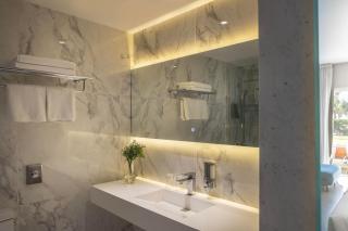 Park Beach Hotel - Limassol - 1