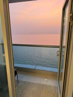 Ocean View Luxury Suites - Ajman - 9