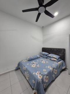 Rizqi Homestay - Rawang - 0