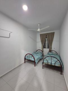 Rizqi Homestay - Rawang - 2