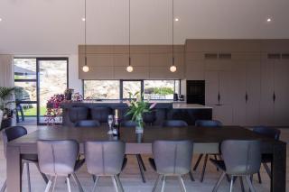 Beautiful Haven - Stunning Luxury Home - Queenstown - NEW!! - Queenstown - 1