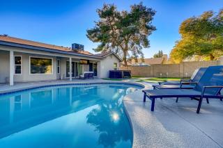 Pool, Hot Tub, Mini-Golf, Gazebo with Bar and Grill - Phoenix - 9