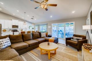 Pool, Hot Tub, Mini-Golf, Gazebo with Bar and Grill - Phoenix - 7
