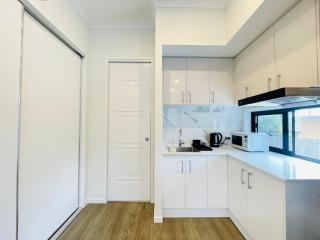 Independent Room with onsuite and small kitchen - Brisbane - 2
