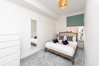 Chic 2-Bed Retreat in the Heart of Oakwood! - Roundhay - 6