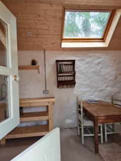 Cosy Couples Retreat at THE COOP with Hot Tub - Kilkeel - 2
