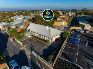 Mibnb Geelong CBD Spacious Studio Apartments - 4