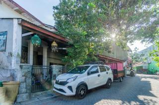 OYO Life 94040 Agung Home Stay - 6