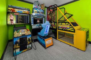 Fab Villa Near Disney with Gamer BR, Theater & Arcade - Kissimmee - 7