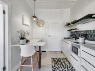 Exquisite and Homely Apartment, Private Balcony - Kaapstad - 8