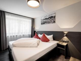 The Black by Regina - 3