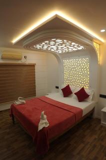 Vaishnav Tours - Alappuzha - 9
