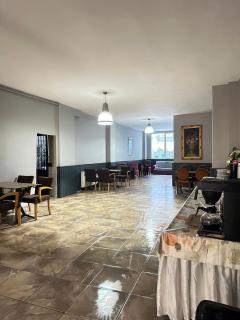 Herton Boutique Hotel - 4