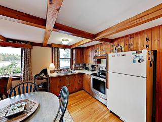 Noonie's Nest Waterfront Cottage on Mount Desert Isle - 2