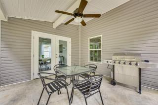 Pet-Friendly Home in Monroe Deck, Grill and Yard! - - 9