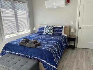 Promenade Deck 202 - 5