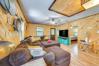 Broken Bow Cabin with Hot Tub and Game Room! - Broken Bow - 7