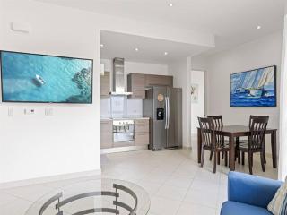 Luxury Lagoon-View Condo Steps to Beach - 5