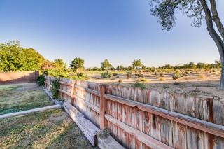 Walk to Paradise Hills Golf Course Condo with Patio - 2
