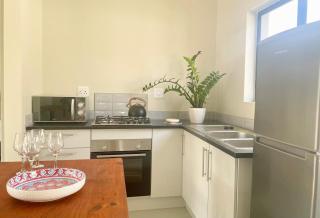 Hoodies House - Hoedspruit - 6
