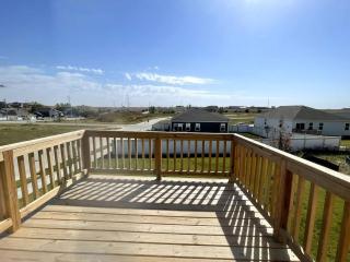 Papillion The White Pine Modern Spacious with Garage - 7