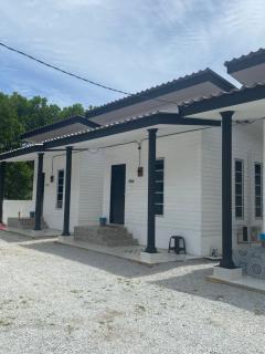 Tok Abah Cottage n Pool - Jertih - 6