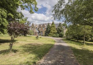Cockayne Hatley Hall - Gamlingay - 2