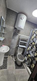 ستوديو مستقل داخل فيلا - 7