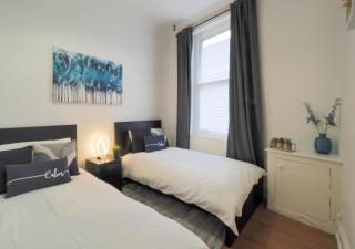 F1 Cozy 2 Bed Flat Opposite Olympia London Sleeps 5 People - Londra - 3