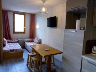 Appart cosy avec accès pistes et commerces, balcon, parking, animaux ok! - FR-1-355-24 - Les Allues - 7