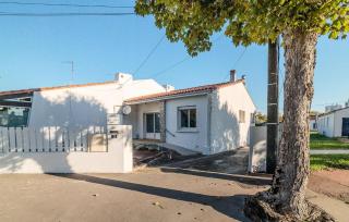 Stunning Home In Royan With Wifi - Royan - 1
