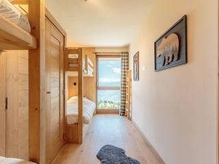 Duplex 4 étoiles avec Piscine, SPA, et Accès Pistes - 10 pers, 92 m², 3 ch + Coin Montagne - FR-1-461A-20 - 1
