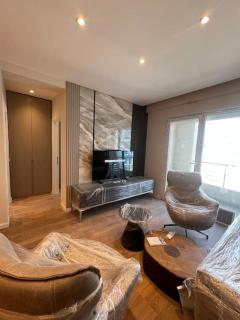 Modern Apartment near Blloku - Tirana - 5
