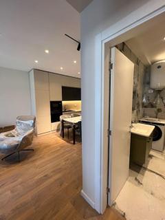 Modern Apartment near Blloku - Tirana - 2