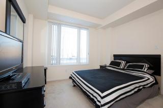 Entire House with Parking in Churchill Meadows - 3