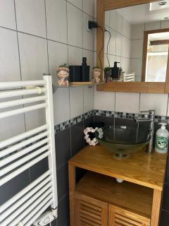 Logement atypique - - 2
