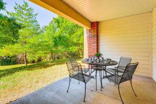 Quiet Condo with Patio 3 Mi to Dtwn Branson! - Branson - 9