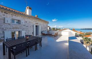 Lovely Home In Funtana With Wifi - 9