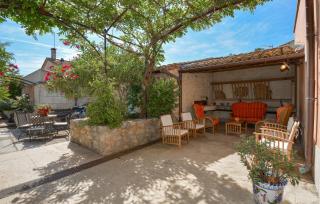 Stunning Home In Noves With Wifi - Noves - 2