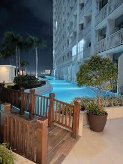 SkyView Condotel FREE WIFI&Netflix near MOA&NAIA - Manille - 9