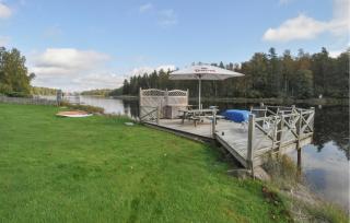 Stunning Home In Degerfors With Sauna - 8