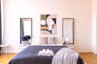 Exclusive & Cozy Central Suite w' Balcony - Budapest - 4