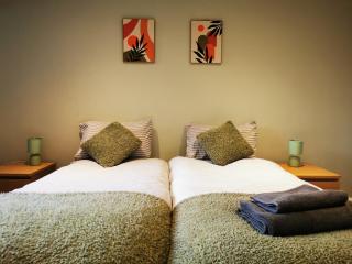 Spacious flat for contractors near football grounds - Liverpool - 8
