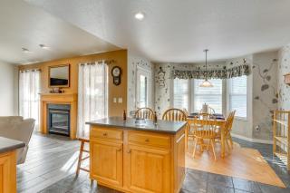 Pet-Friendly Home with Patio and Grill in Pueblo West - Pueblo West - 1