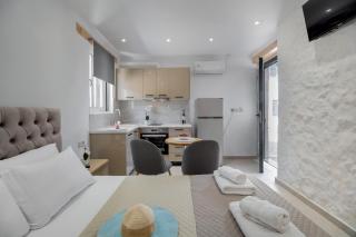 Gkountis Deluxe Studio - 6