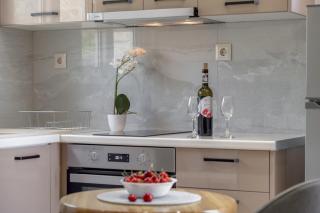 Gkountis Deluxe Studio - 4