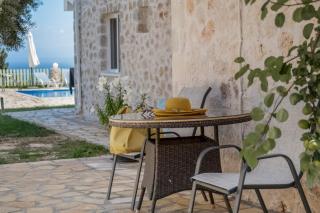 Gkountis Deluxe Studio - 8