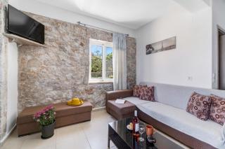 Gkountis stone apartment 5 - 6