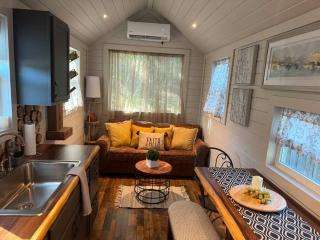 Shangrila Tiny Home near Dove Ridge Winery - Azle - 7